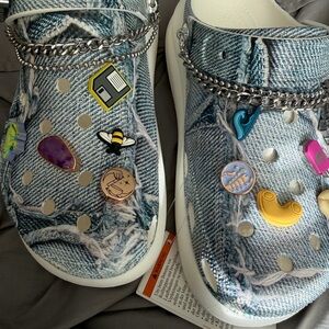 CROCS Denim Pattern Slippers with Charms
